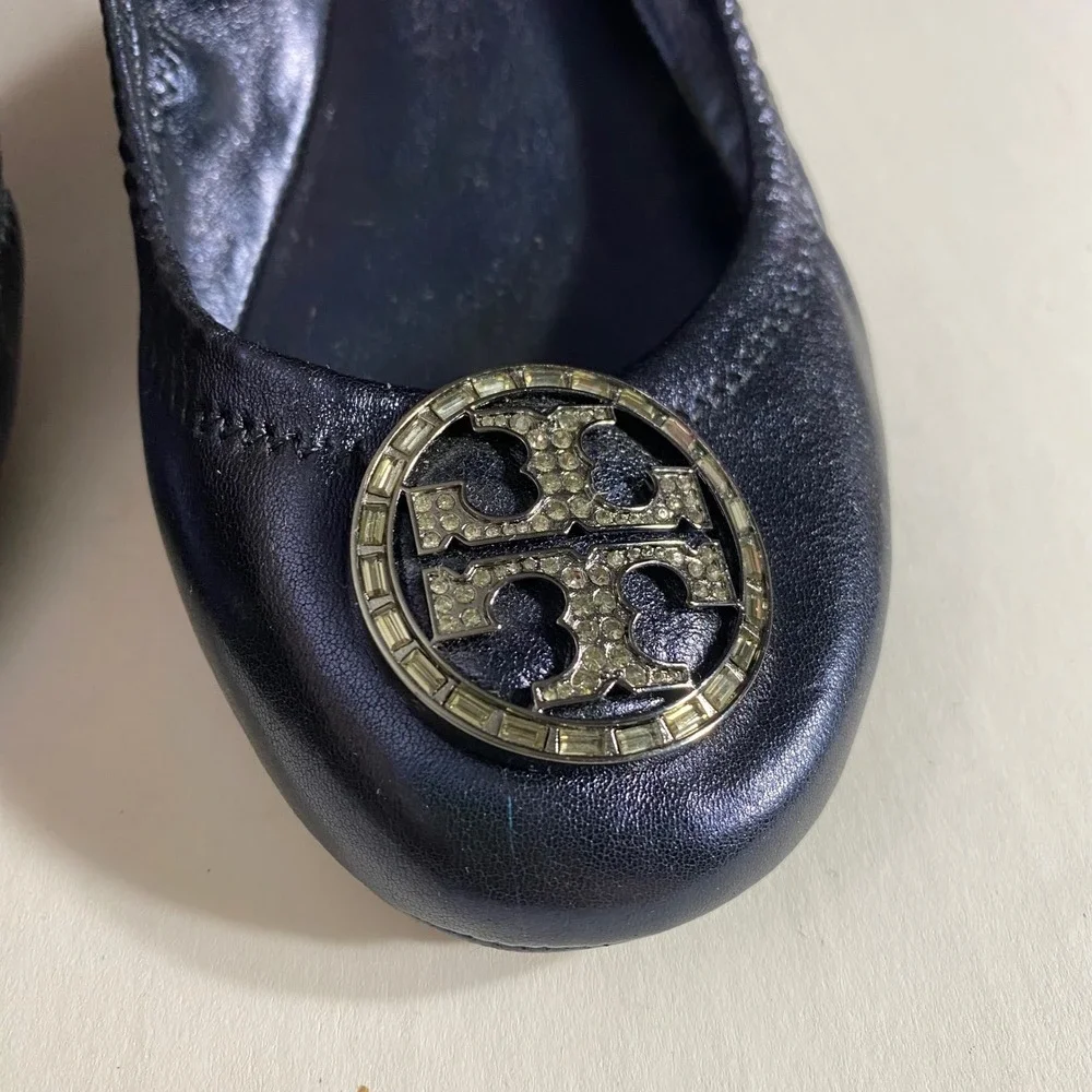Tory Burch Reva Navy Leather Ballet Flats Rhinestone Encrusted Medallion‎ Size 6